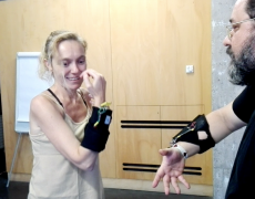 The body speaks: dance workshop for visually impaired persons